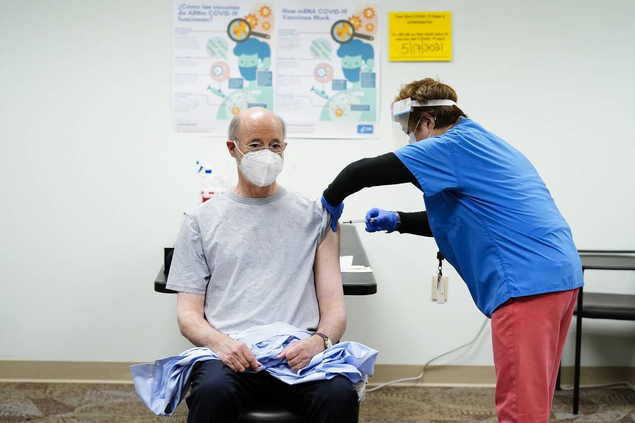 Κορονοϊός: «Φουλ» τις μηχανές βάζει η Moderna- Στόχος 3 δισεκατομμύρια δόσεις εμβολίων το 2022