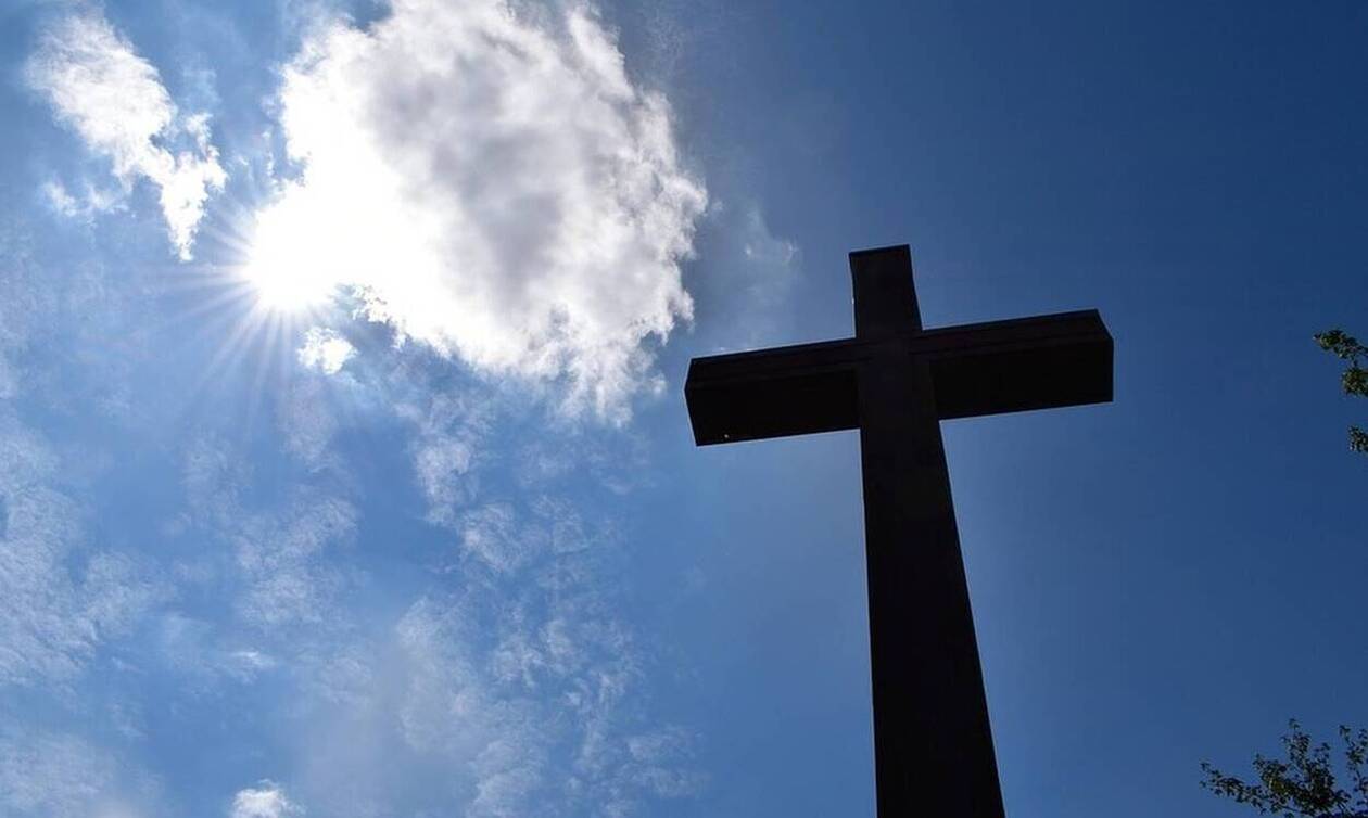 Καλή Ανάσταση Έλληνες: Χριστός Ανέστη - Ας περάσουμε όλοι μας, από το σκοτάδι στο φως