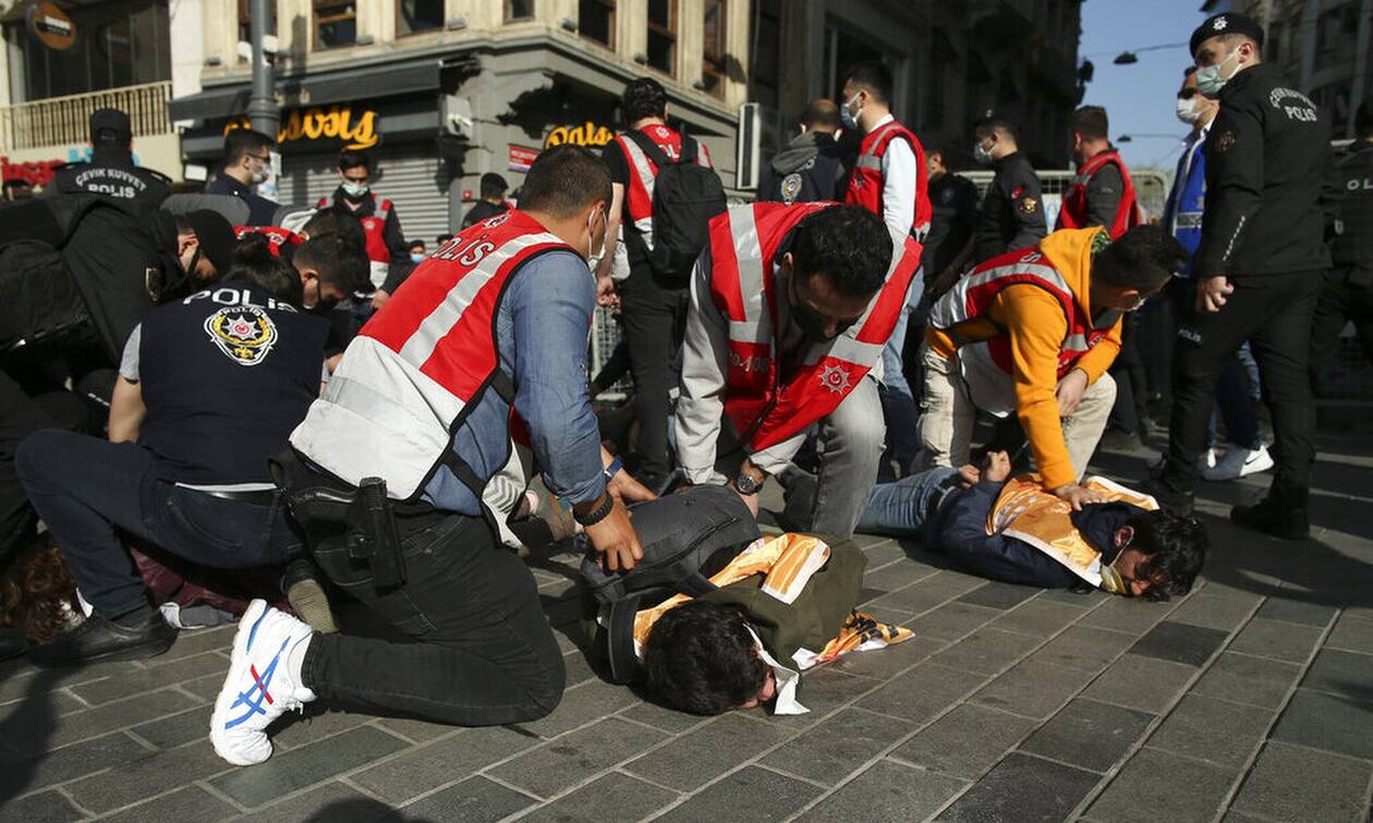 Κωνσταντινούπολη: Επεισόδια στην πλατεία Ταξίμ - Δεκάδες συλλήψεις (vid)