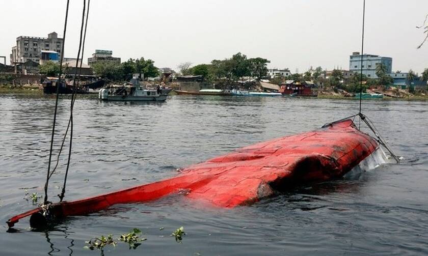 Μπανγκλαντές: Τουλάχιστον 25 νεκροί μετά τη σύγκρουση πλοίων σε ποτάμι