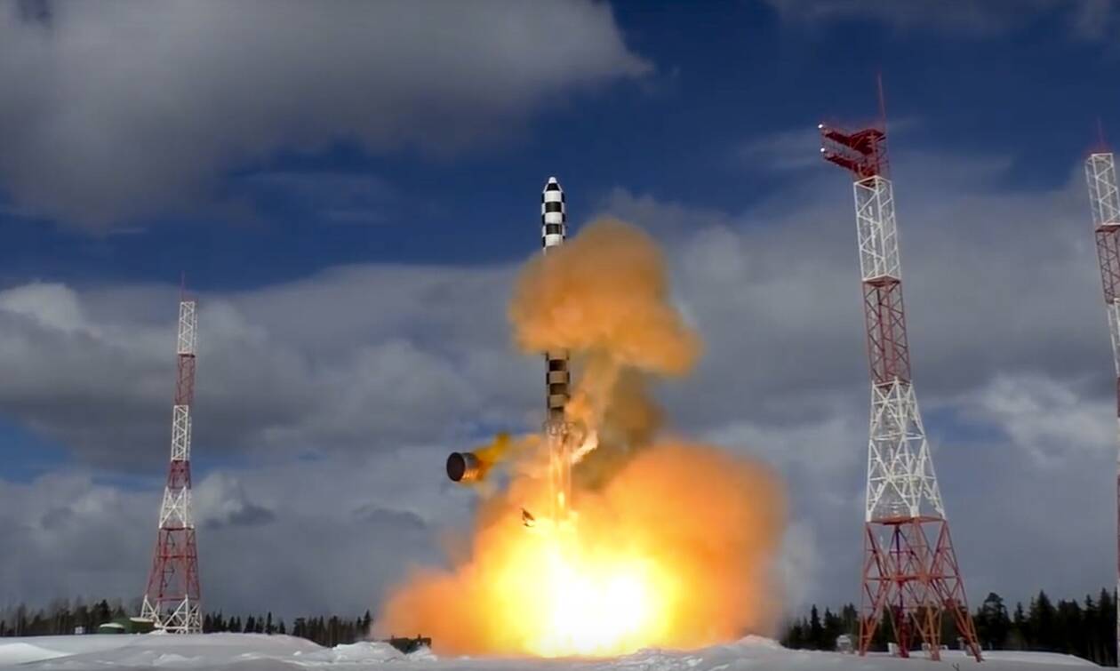 Ρωσία: Νέες δοκιμαστικές εκτοξεύσεις του προηγμένου διηπειρωτικού πυραύλου Sarmat
