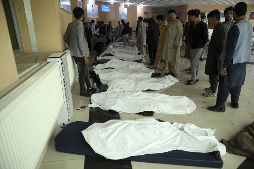 Φρίκη στο Αφγανιστάν:  Δεκάδες νεκροί μαθητές από επιθέσεις κοντά σε σχολείο  στην Καμπούλ