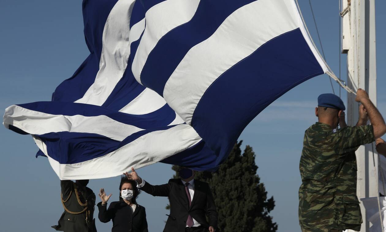Ημέρα της Ευρώπης: Έπαρση της ελληνικής και της ευρωπαϊκής σημαίας στην Ακρόπολη
