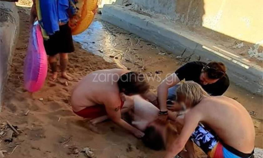 Χανιά: Κινδύνεψε 21χρονος σε παραλία - Σωτήρια η επέμβαση των ναυαγοσωστών