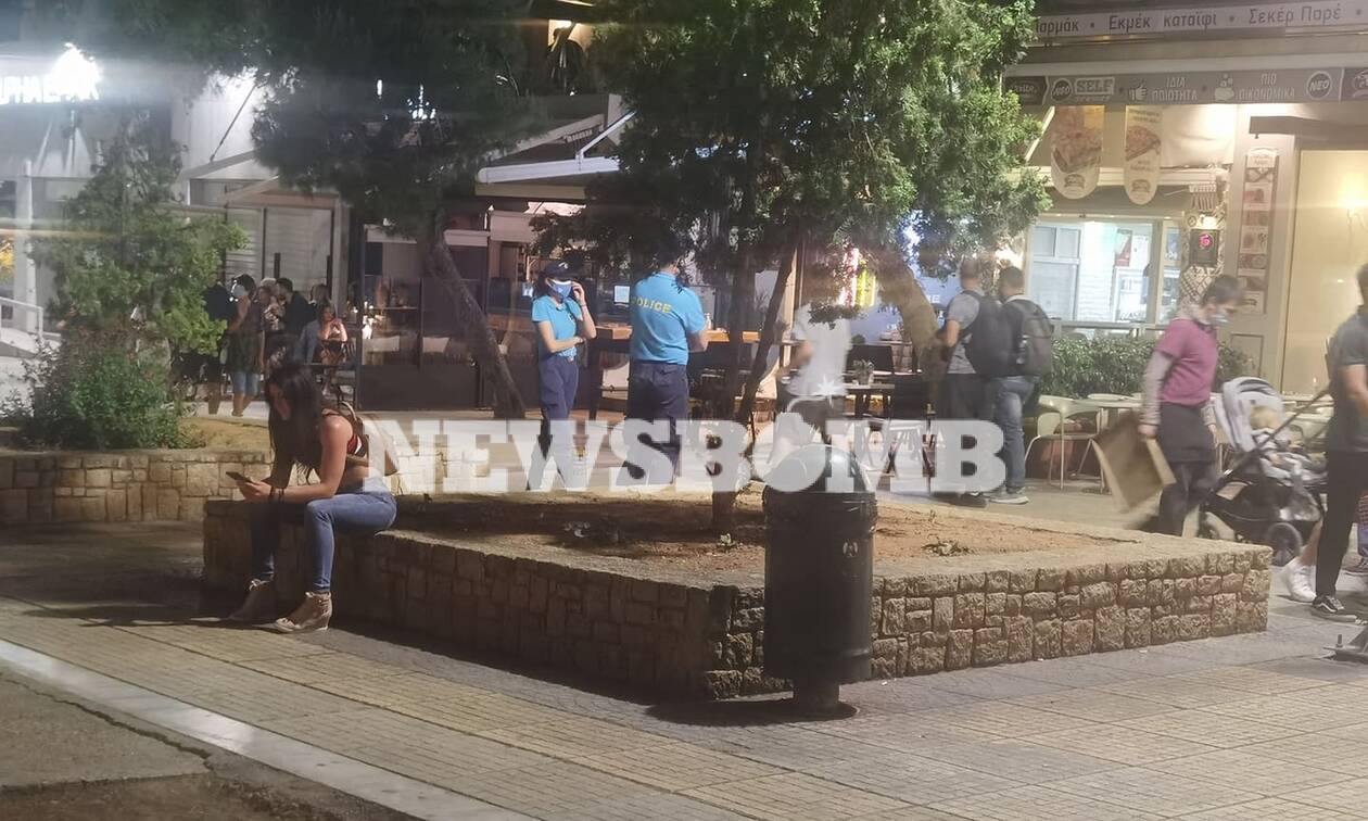 Ρεπορτάζ Newsbomb.gr: Έντονη αστυνόμευση στην πλατεία Νέας Σμύρνης μετά το μαχαίρωμα 60χρονου