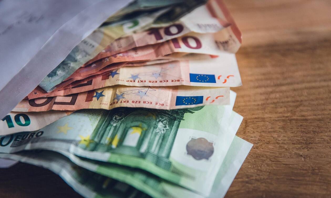 Ενισχυμένη αποζημίωση ειδικού σκοπού μέχρι 4.000 ευρώ για επιχειρήσεις που ήταν κλειστές τον Απρίλιο