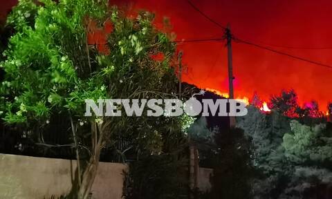 Φωτιά στα  Γεράνεια Όρη - Κάτοικοι στο Newsbomb.gr: Έχουν καεί σπίτια στη Μαυρολίμνη