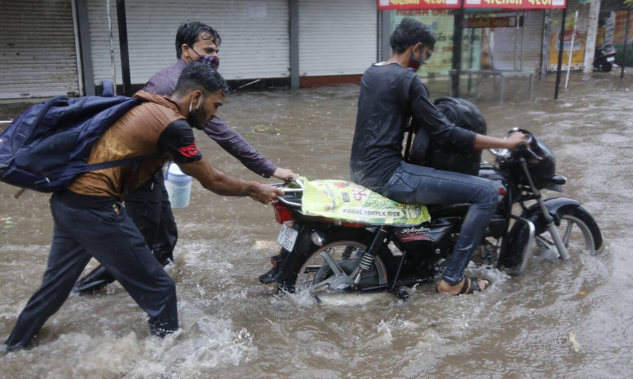 Νέος κυκλώνας σχηματίζεται στην Ινδία, λίγο μετά το πέρασμα του Tauktae, που σκότωσε 110 ανθρώπους