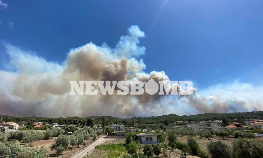 Φωτιά ΤΩΡΑ στην Κορινθία - Δήμαρχος Μεγαρέων στο Newsbomb.gr: «Δραματική η κατάσταση»