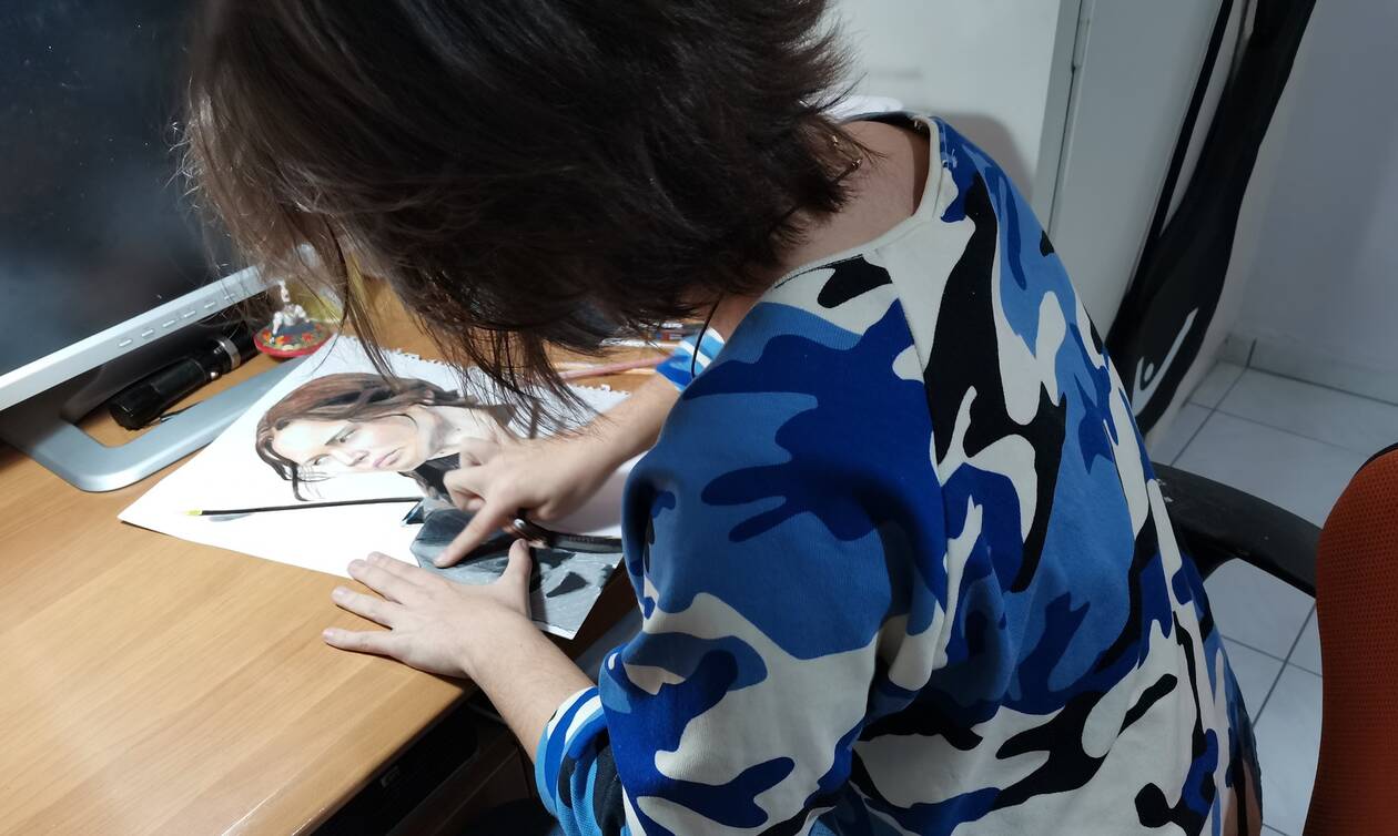 Άννα Τσούργιαννη: Η νέα εκπληκτική ζωγράφος ετών ...15 μιλά στο Newsbomb.gr