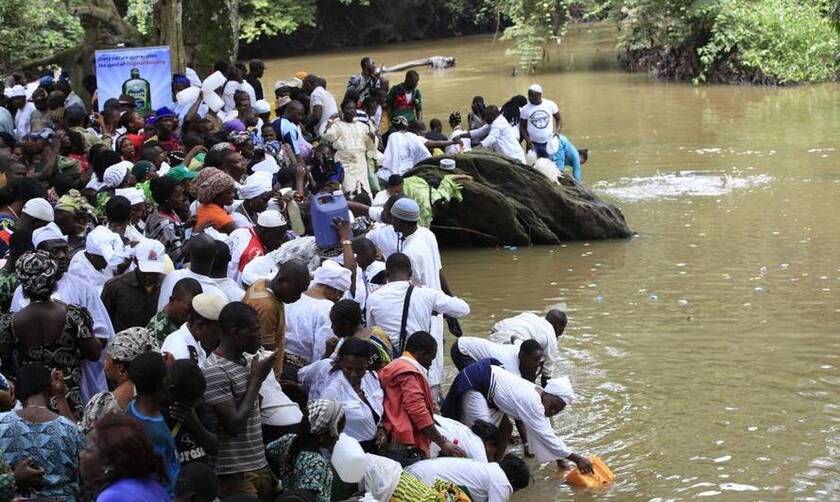 Τραγωδία στη Νιγηρία: Πάνω από 150 άνθρωποι πιστεύεται ότι πνίγηκαν μετά τη βύθιση πλοιαρίου