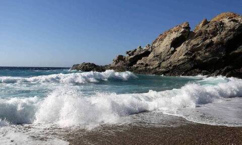 Μοιραίο μπάνιο για 79χρονο σε παραλία της Χίου