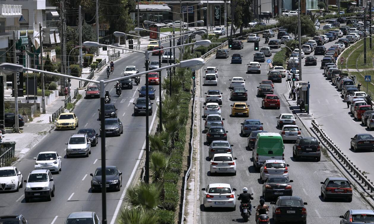 Κίνηση ΤΩΡΑ: «Έμφραγμα» στους δρόμους της Αττικής - Πού εντοπίζονται προβλήματα