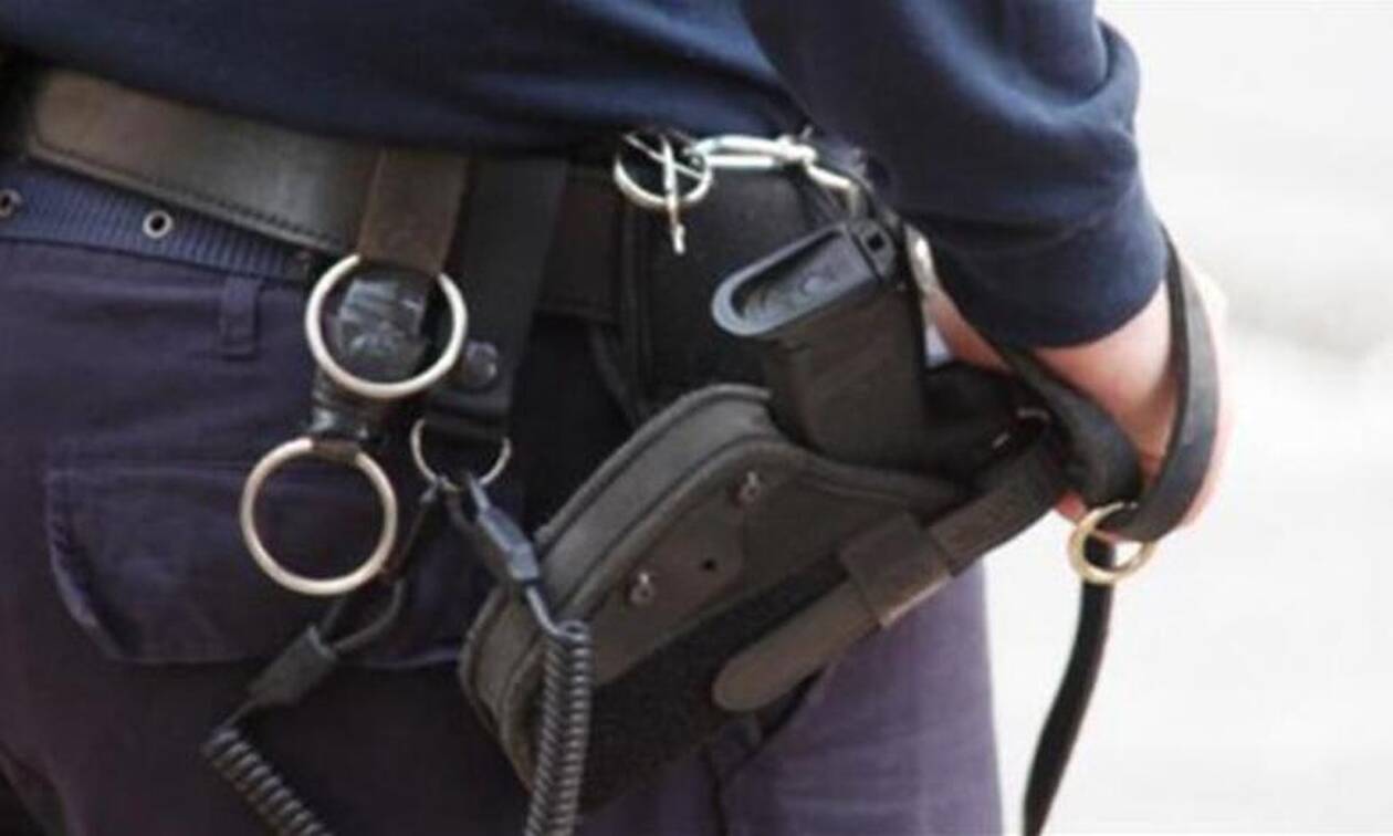 Διαρρήκτες άρπαξαν όπλο αστυνομικού διαβαθμισμένης υπηρεσίας της ΕΛΑΣ και 5.000 ευρώ