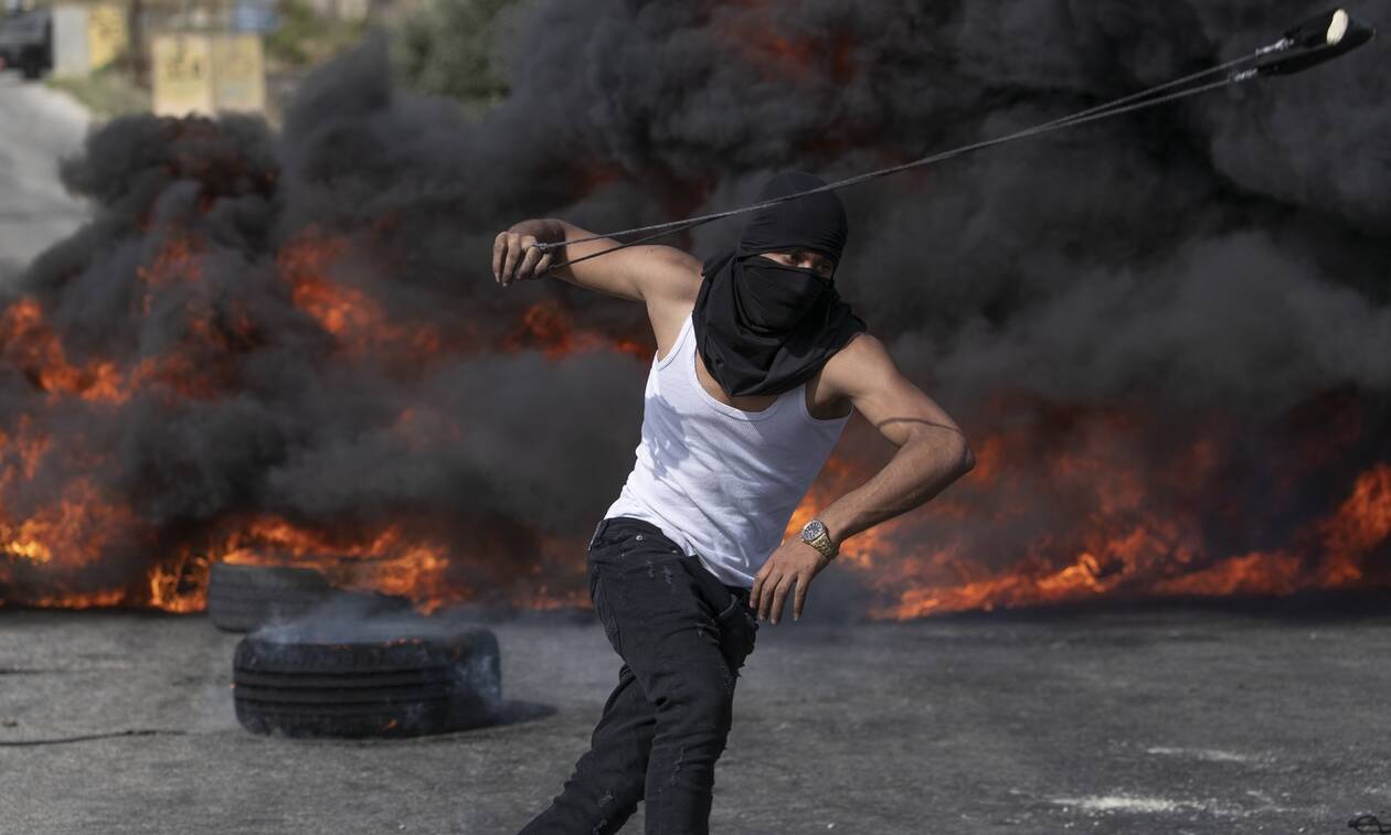 Παλαιστίνιος διαδηλωτής νεκρός από ισραηλινά πυρά σε συγκρούσεις στη Δυτική Όχθη