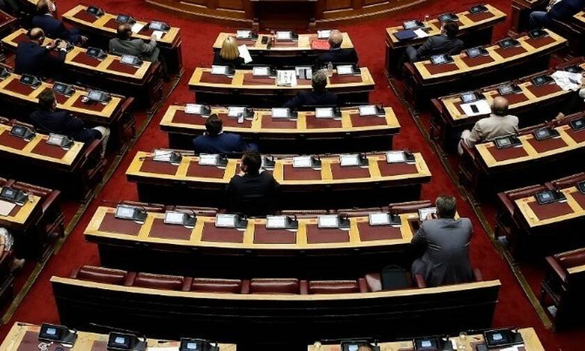 Στη Βουλή προς ψήφιση το νομοσχέδιο των αυτοδιοικητικών εκλογών - Με εντάσεις η συζήτηση