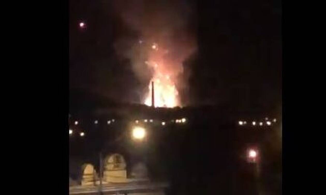 Βίντεο: Φωτιά και εκρήξεις σε εργοστάσιο πυρομαχικών στη Σερβία