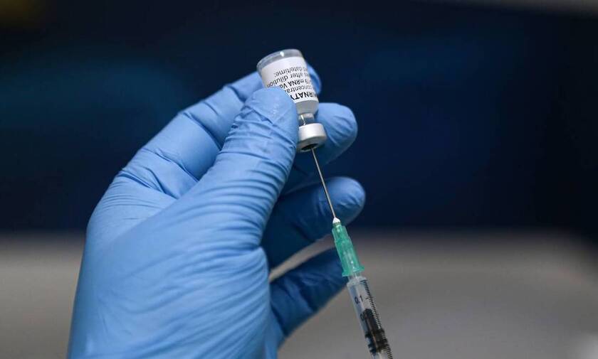 Βασιλακόπουλος: Η πανδημία δεν έχει τελειώσει - Η μόνη λύση είναι το εμβόλιο