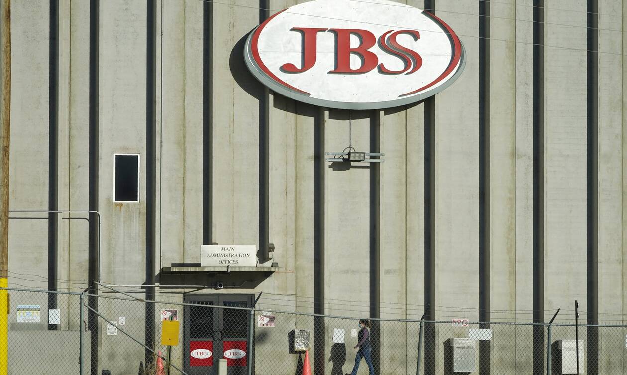 Kυβερνοπειρατεία: Πόσα λύτρα πλήρωσε στους χάκερ ο «κολοσσός» στην αγορά κρέατος JBS