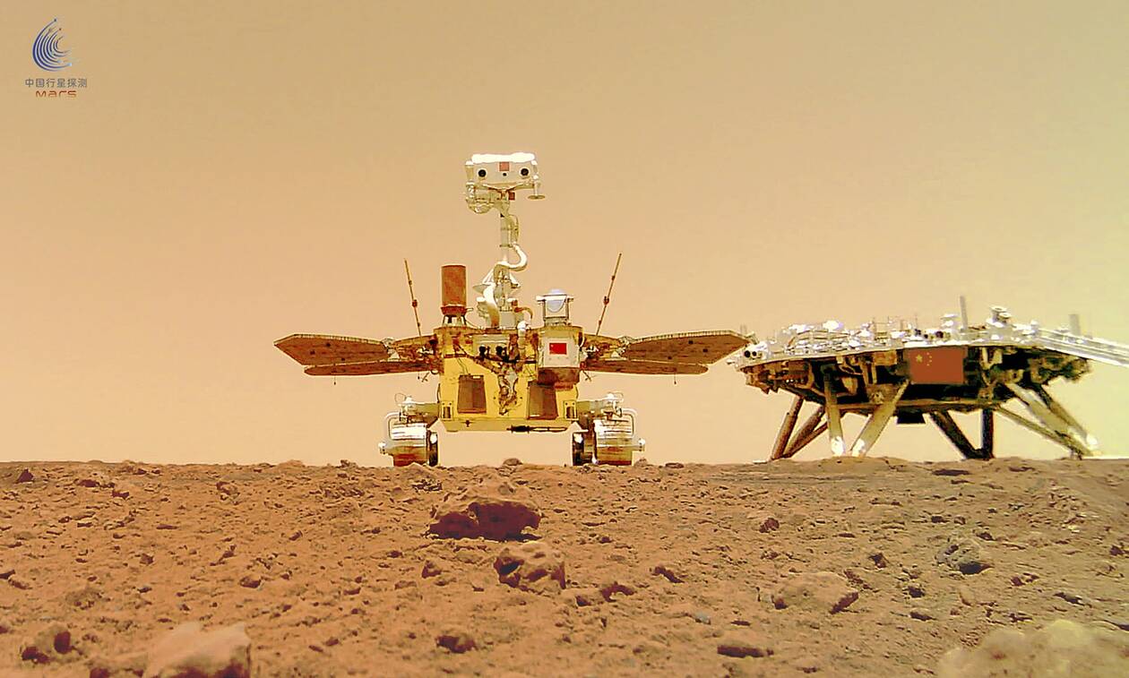«Selfie» από το κινεζικό ρομπότ Zhurong στον Άρη