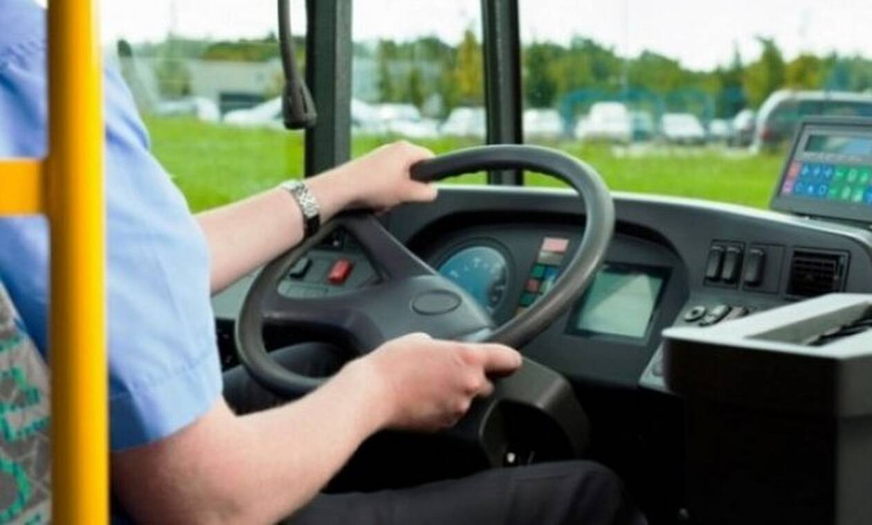 Υπουργείο Παιδείας: Προσλήψεις οδηγών και συνοδηγών σε σχολικά λεωφορεία