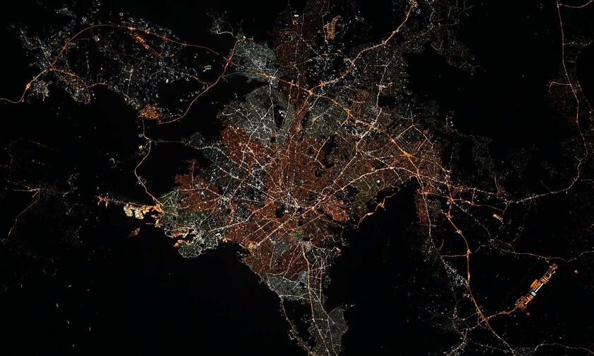 Η Αθήνα τη νύχτα από τον Διεθνή Διαστημικό Σταθμό