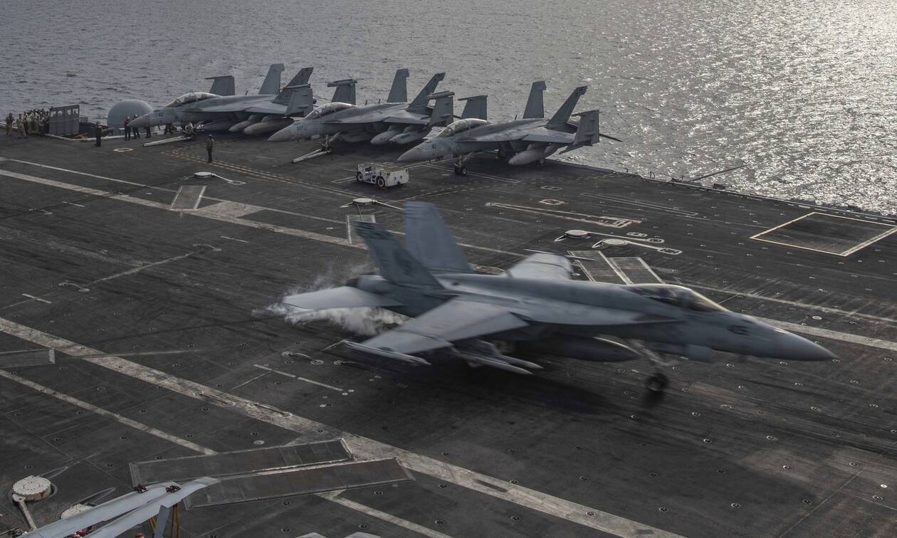 Αμερικανική δύναμη κρούσης αεροπλανοφόρου στη Νότια Σινική Θάλασσα