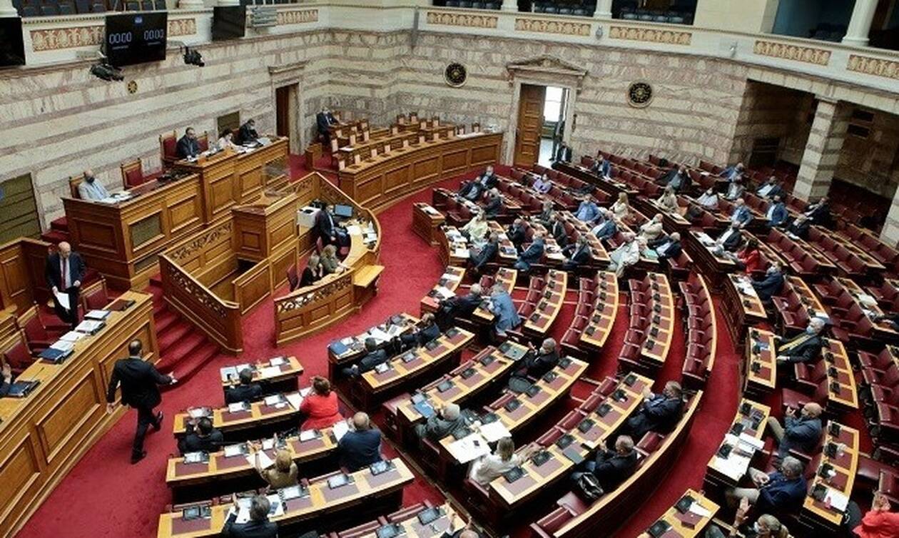 Ημέρα «μάχης» με ομιλίες των πολιτικών αρχηγών στη Βουλή - Ψηφίζεται το νομοσχέδιο για τα εργασιακά