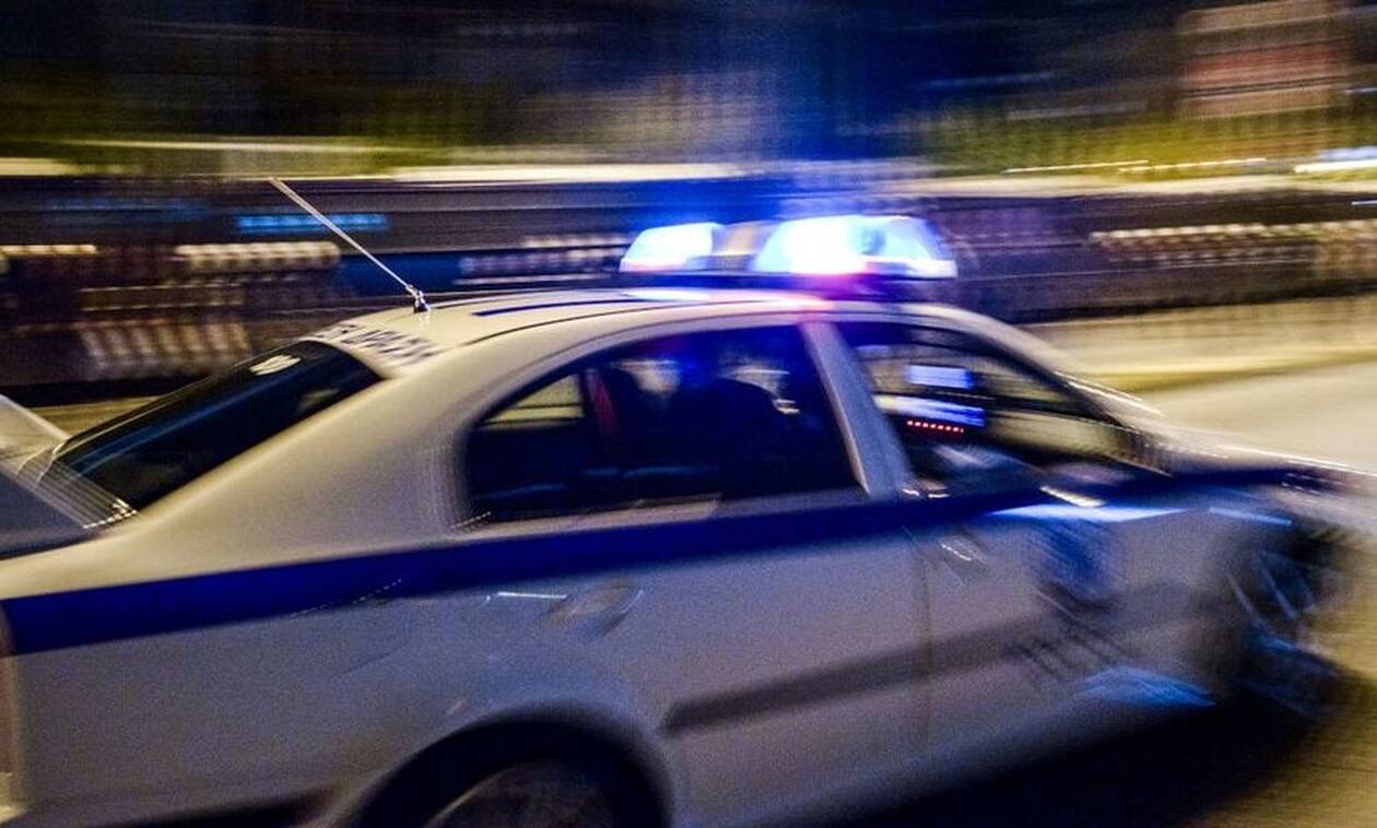 Νίκαια: Δύο συλλήψεις για κλοπές από σταθμευμένα αυτοκίνητα στο Γ’ Κοιμητήριο Αθηνών