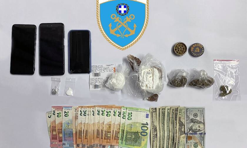Τρεις συλλήψεις αλλοδαπών για ναρκωτικά σε Ραφήνα και Μύκονο