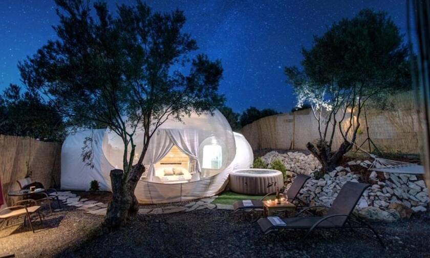 Bubble Tents: Με θέα τα αστέρια των Μουδανιών - Η... φούσκα αναψυχής που έγινε viral