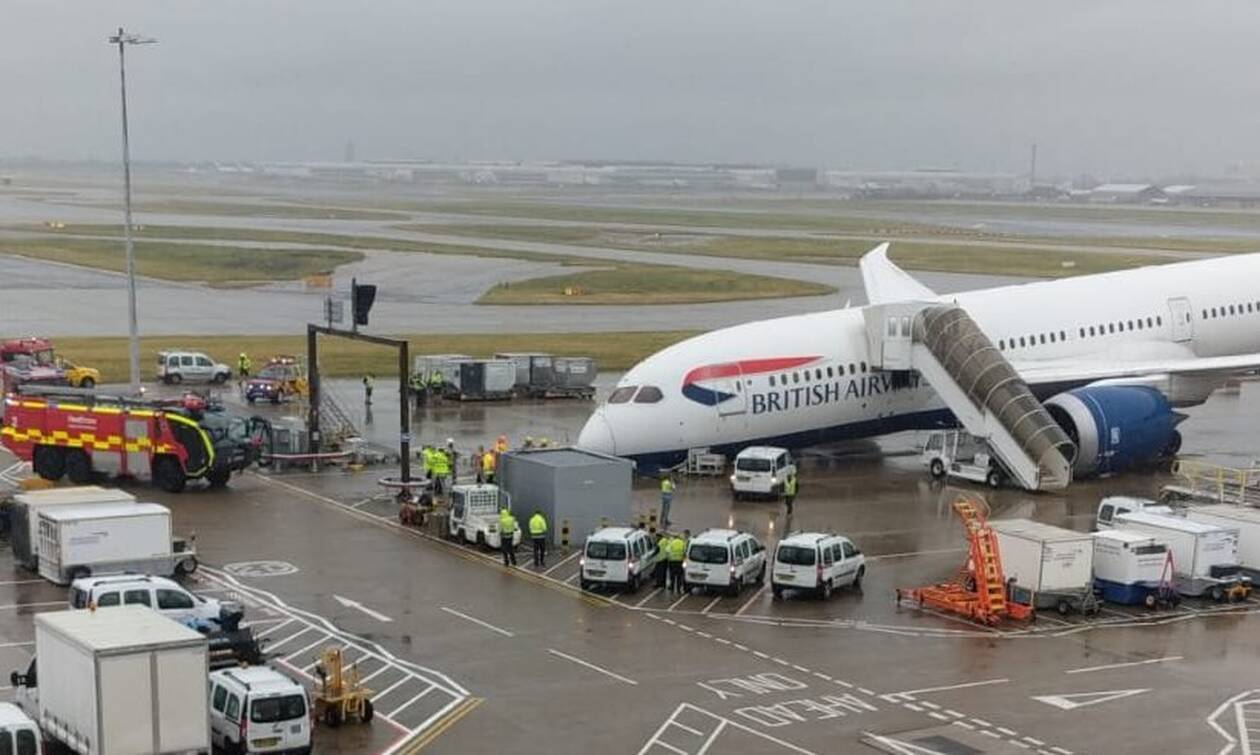 Βρετανία: Πανικός στο Heathrow – Κατέρρευσε  μπροστινό μέρος αεροπλάνου της British Airways