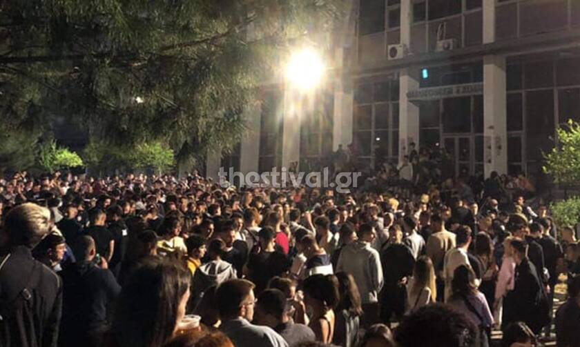 Θεσσαλονίκη: Νέο «κορονοξεσάλωμα» στο ΑΠΘ με εκατοντάδες φοιτητές