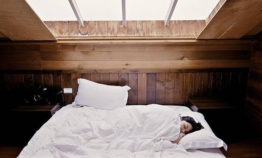 Έρευνα: Ο χρόνιος κακός ύπνος συνδέεται με μεγαλύτερη πιθανότητα σοβαρής Covid-19