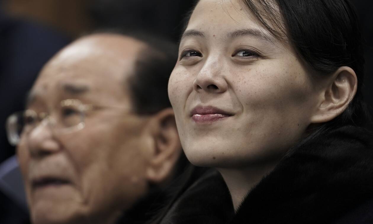 Βόρεια Κορέα: Η αδελφή του Κιμ Γιονγκ Ουν «δείχνει τα δόντια» της στην Ουάσινγκτον