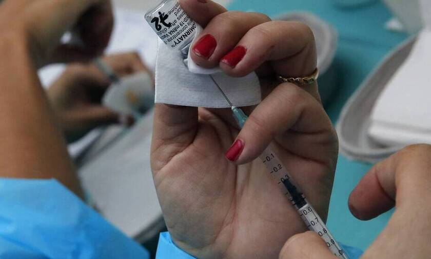 Κοντογεώργης: Πώς θα γίνουν οι εμβολιασμοί σε κατάκοιτους πολίτες τον Ιούλιο
