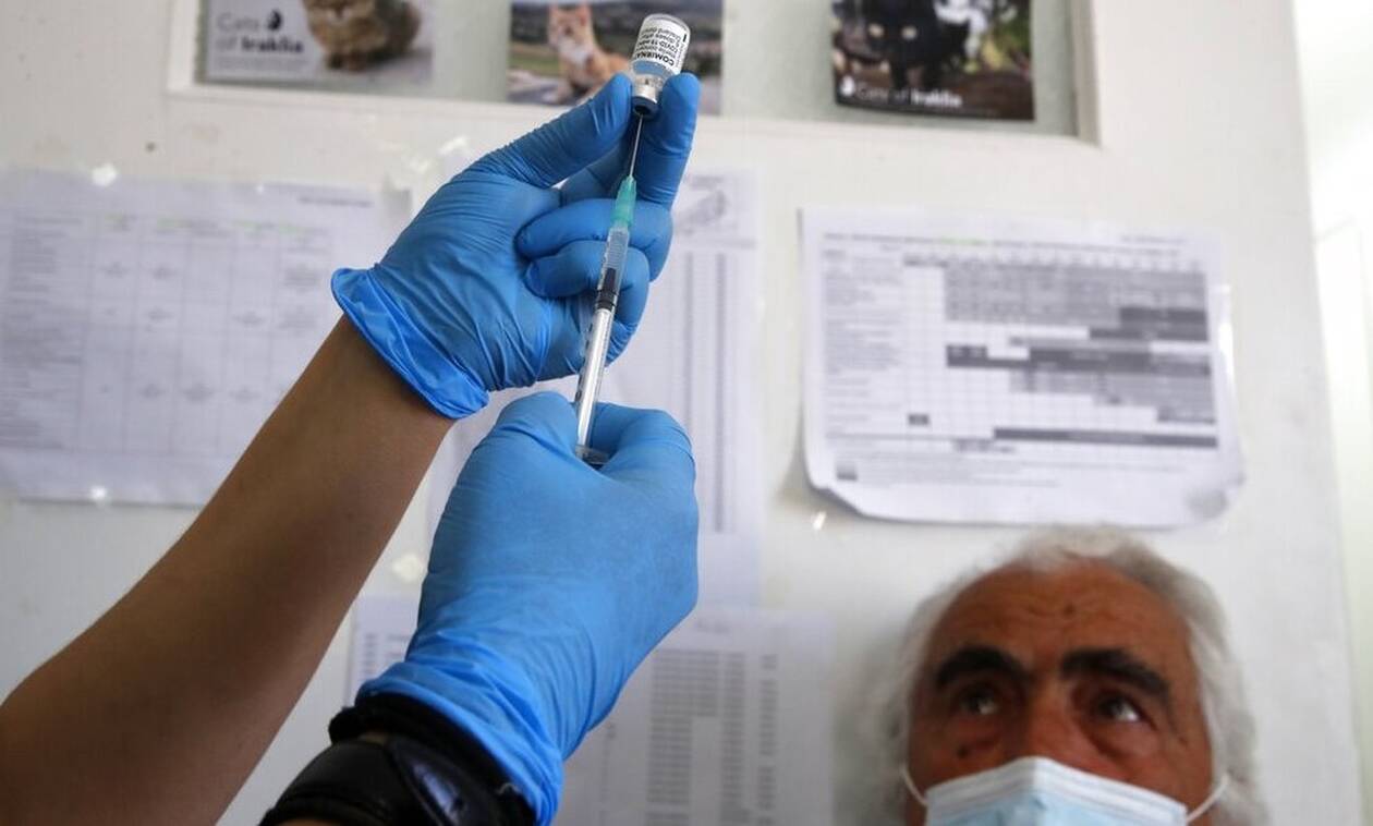 Μέσα στον Ιούλιο ξεκινούν οι εμβολιασμοί κατ΄οίκον