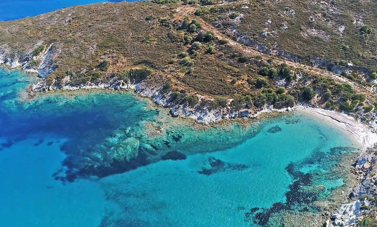 Η «πισίνα» του Αιγαίου μόλις δύο ώρες από την Αθήνα (video)