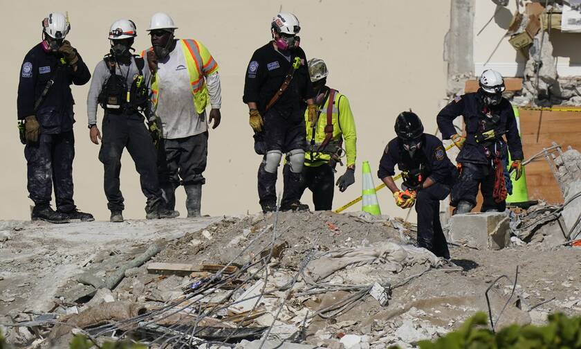 ΗΠΑ: Πυροσβέστης βρήκε το πτώμα της κόρης του στα χαλάσματα του κτηρίου στη Φλόριντα