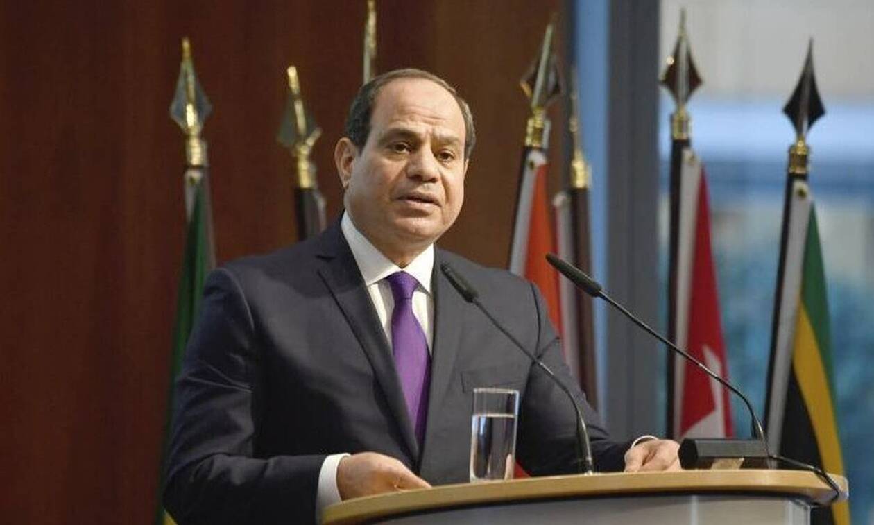 Αίγυπτος: Ο πρόεδρος Σίσι εγκαινίασε μια ναυτική βάση κοντά στα σύνορα με την Λιβύη 