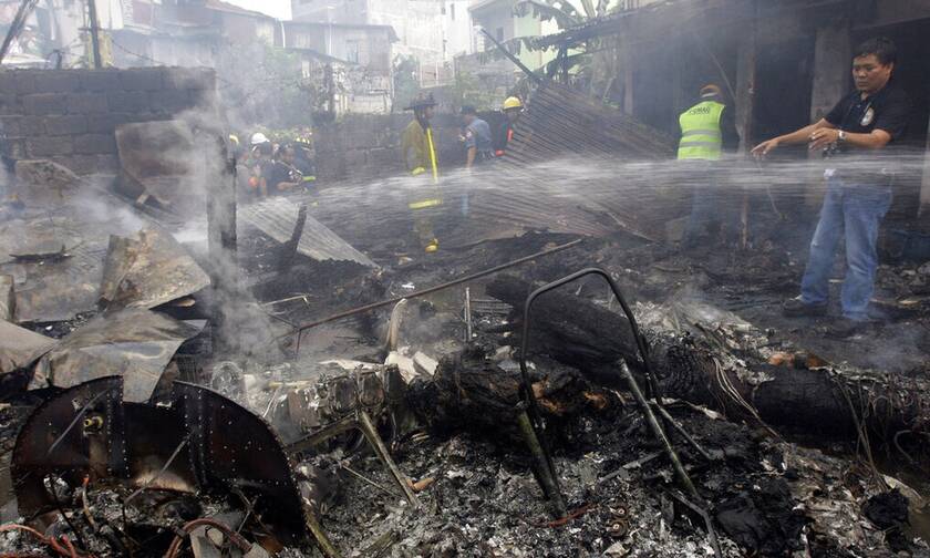 Τραγωδία στις Φιλιππίνες: Συνετρίβη στρατιωτικό αεροσκάφος με 85 επιβαίνοντες - Έχουν διασωθεί 15