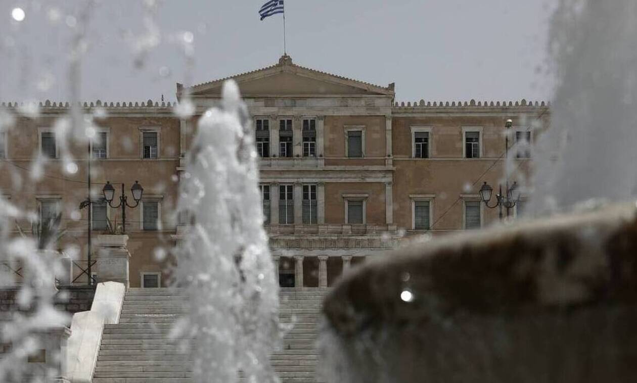 Καύσωνας: «Έσπασαν» τα θερμόμετρα στην Ελλάδα - Στο «κόκκινο» οι θερμοκρασίες