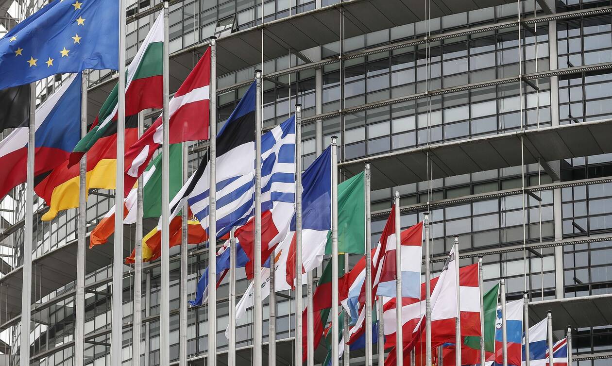 «Παγώνει» η ΕΕ τον ψηφιακό φόρο στις πολυεθνικές μετά από πιέσεις των ΗΠΑ
