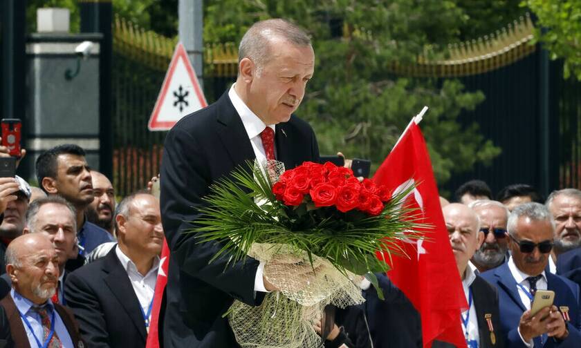Ερντογάν: Πέντε χρόνια μετά το αποτυχημένο πραξικόπημα στην Τουρκία δεν είναι το ίδιο πανίσχυρος