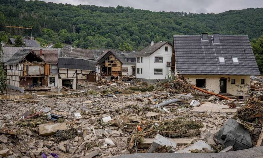 Τραγωδία δίχως τέλος στη Γερμανία - 42 οι νεκροί από τις πλημμύρες, δεκάδες οι αγνοούμενοι