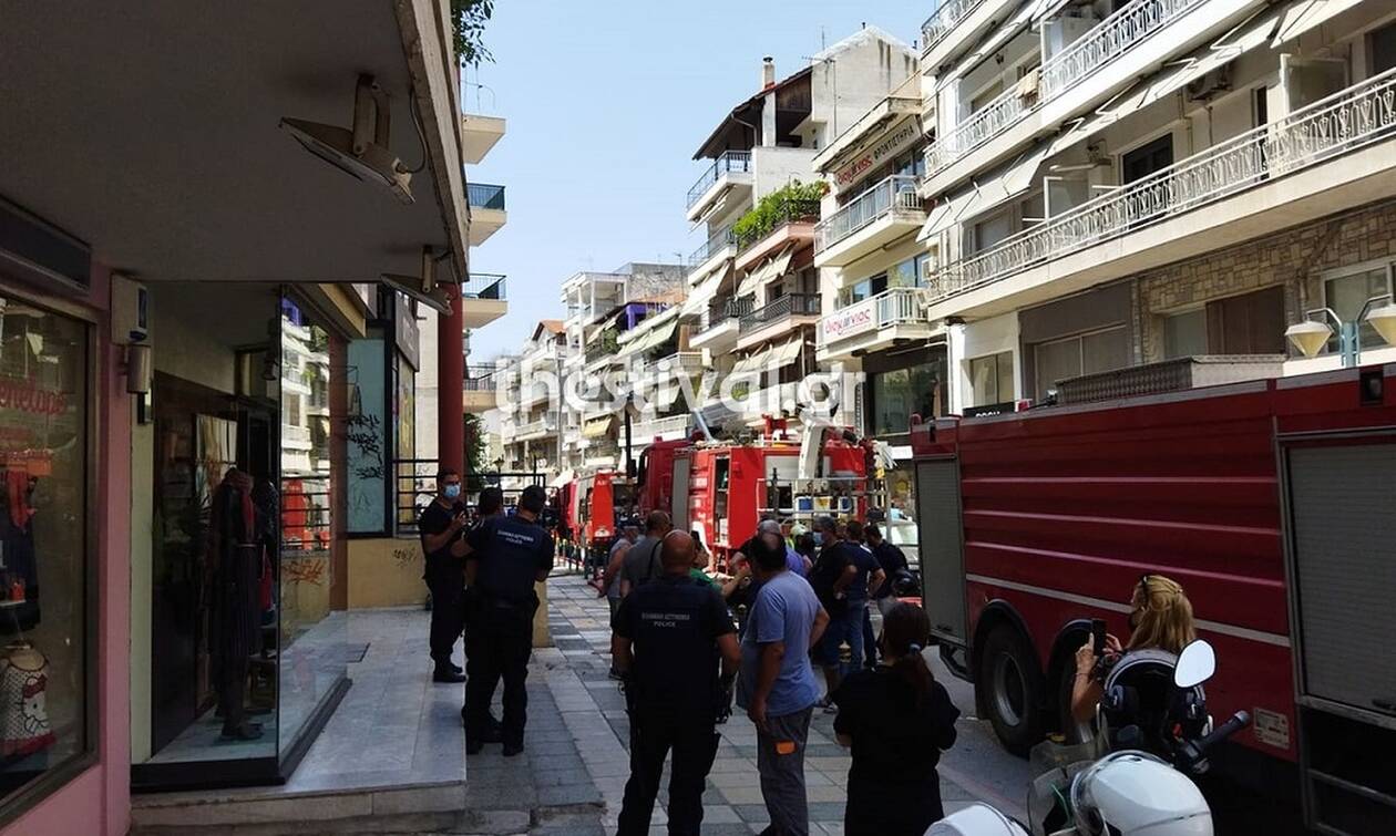Θεσσαλονίκη: Υπό έλεγχο η φωτιά σε διαμέρισμα στην Καλαμαριά - Δεν υπάρχουν εγκλωβισμένοι