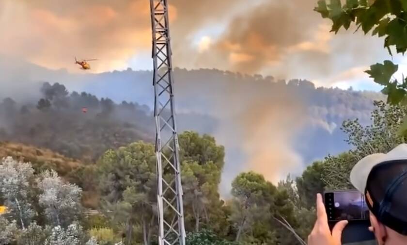 Ισπανία: Φωτιά σε φυσικό πάρκο στην Καταλονία - Εκατοντάδες άνθρωποι εγκατέλειψαν τις εστίες τους
