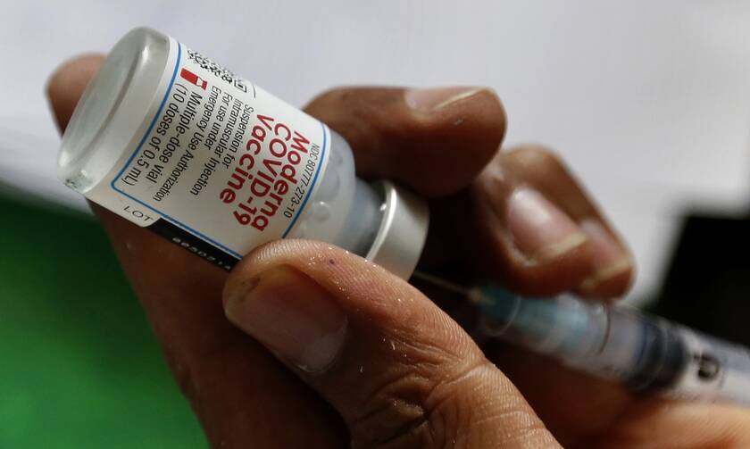 Βρετανία: Εμβολιάζονται οι κλινικά ευάλωτοι 12 ως 15 ετών- Με αποδεικτικό σε κλαμπ και συγκεντρώσεις