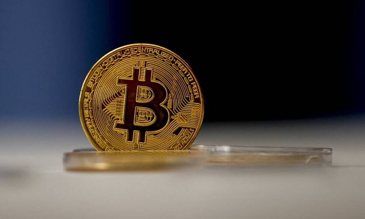 Κάτω από τα 30.000 δολάρια υποχωρεί το Bitcoin