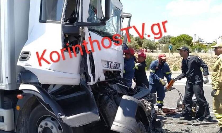 Άγιοι Θεόδωροι: Σοβαρό τροχαίο με φορτηγό και νταλίκα - Εγκλωβίστηκε οδηγός